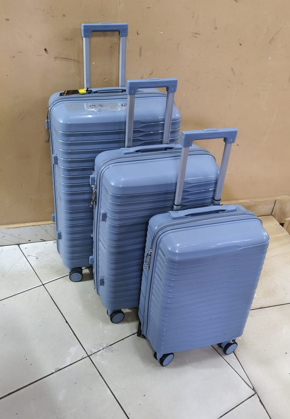 🏋‍♀️✅️Unbreakable Rubber Suitcase PP 3-in-1 Suitcase Set.Features: Lightweight, 360° wheels, scratch-resistant, dual compartments, 3-digit combination lock✅️🍳