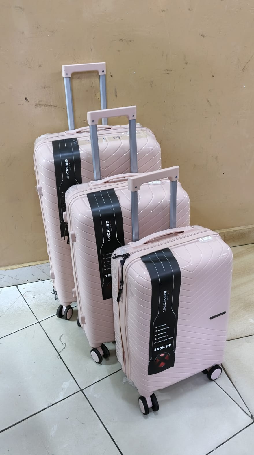 🏋‍♀️✅️Unbreakable Rubber Suitcase PP 3-in-1 Suitcase Set.Features: Lightweight, 360° wheels, scratch-resistant, dual compartments, 3-digit combination lock✅️🍳