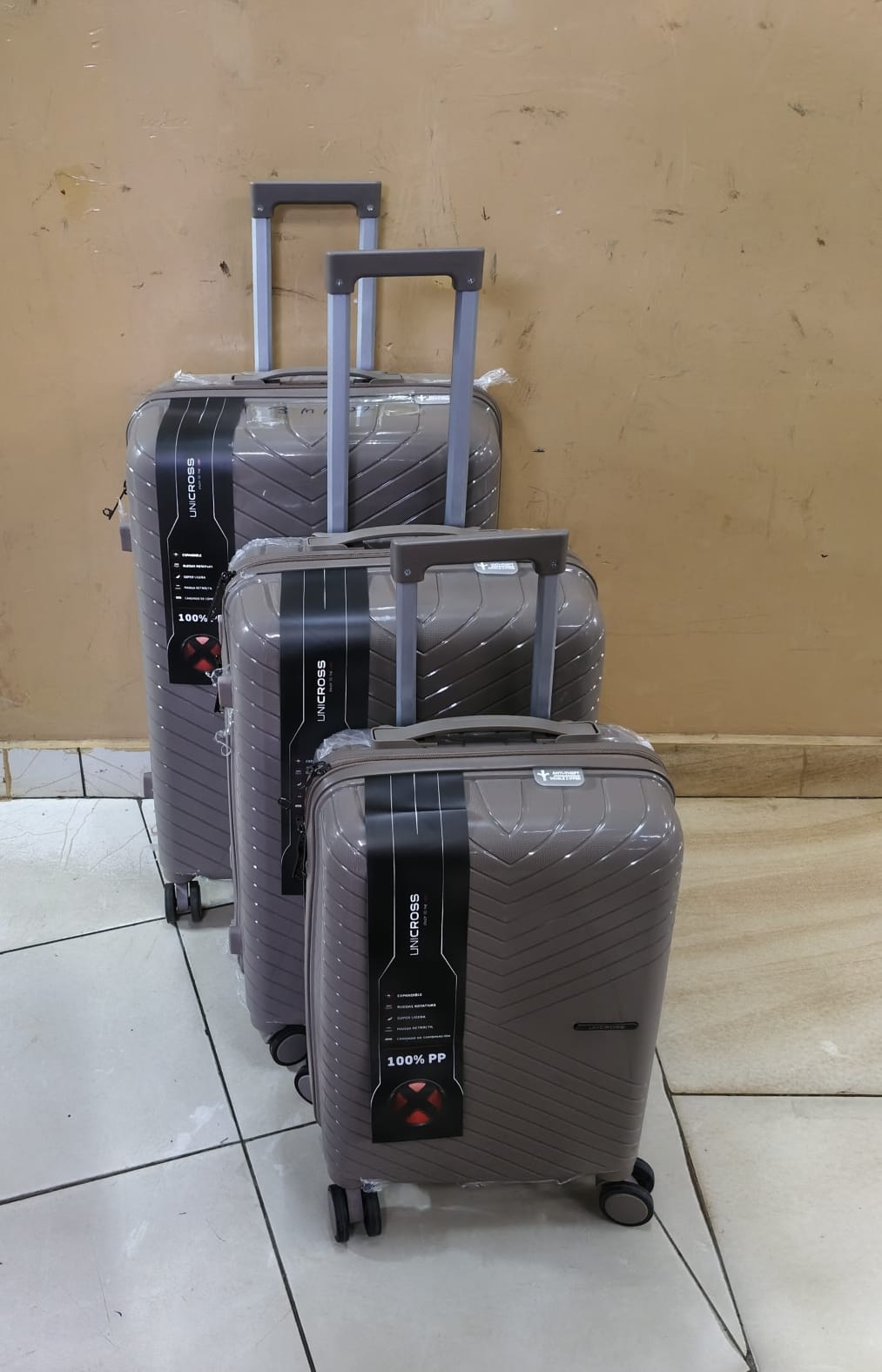 🏋‍♀️✅️Unbreakable Rubber Suitcase PP 3-in-1 Suitcase Set.Features: Lightweight, 360° wheels, scratch-resistant, dual compartments, 3-digit combination lock✅️🍳