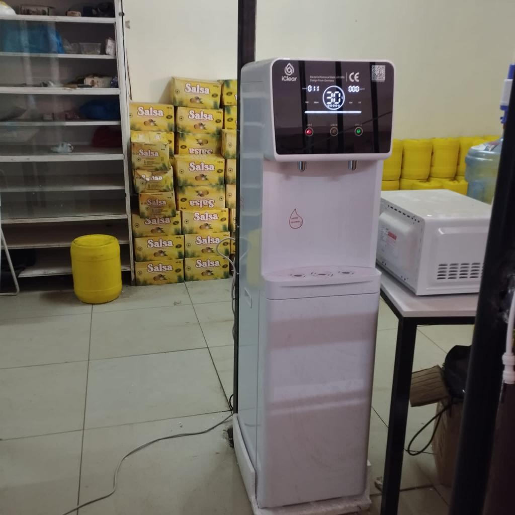 iClear Office Water Purifier | Reverse Osmosis Filter |Over 99.99% Bacteria Removed | Borehole Purifier For Drinking | Hot and Cold | Defluoridation & Desalination | Design From Germany|1Year Warranty