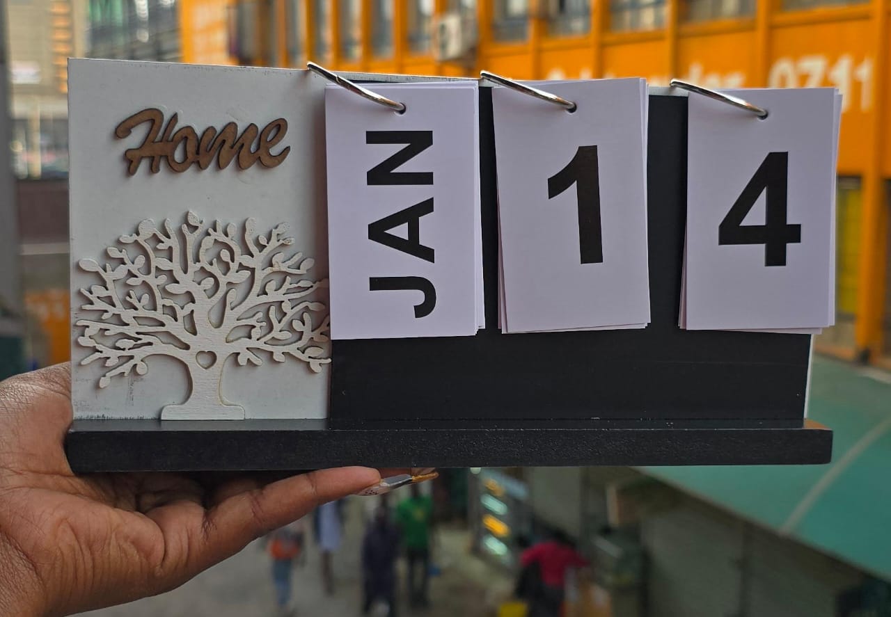 Solid Wood Modern Luxury living room/office desk calendar with clock figurines home decoration Digital Clock office desk accessories😝Wooden Calendar can be used year after year🥳🥳