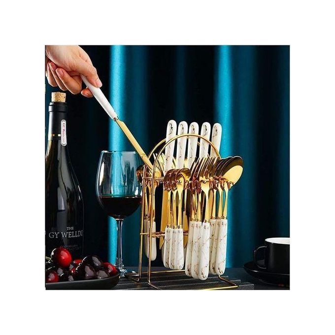 24 Pieces Deluxe Gold Knife and Fork Cutlery Set Kitchen Utensils Table Spoon Set Stainless Steel Rustproof Material Easy to Clean Comfortable Grip Nice Appearance