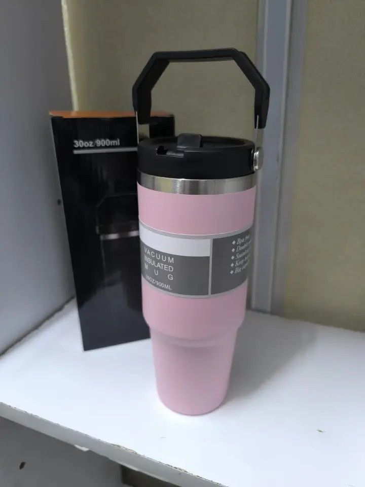 Insulated vacuum mug-stanley Travel cup, keeps warm/hot/cold all day,Vacuum insulation for hot drinks color-random cate-Travel & To-Go Food Containers
900ml Insulated vacuum mug-Stanley cup