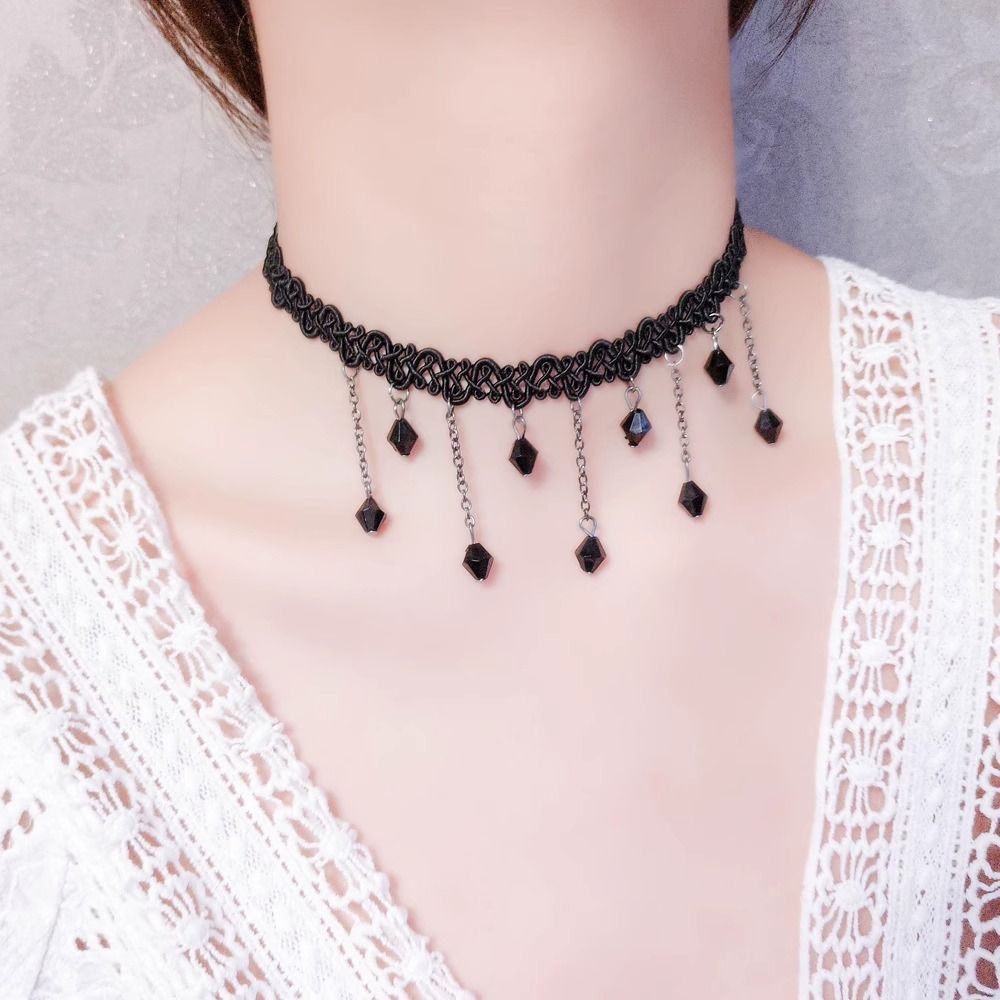 Clavicle Chain Lace Neck strap clavicle chain Nine beads clavicle necklace for lady