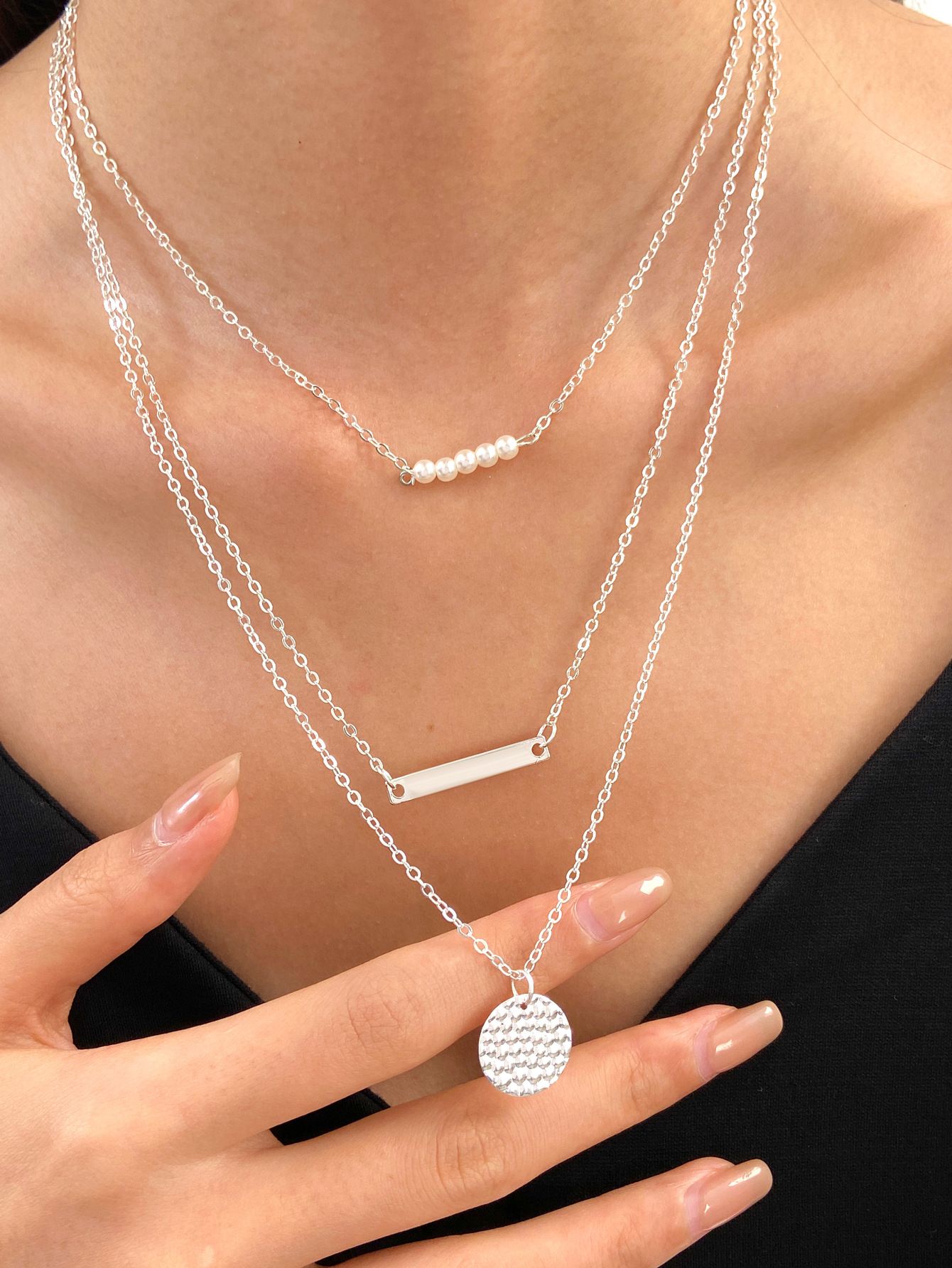 Three-layer necklace pearl geometry Round element Personality and fashion Rose gold necklace Women's Necklaces