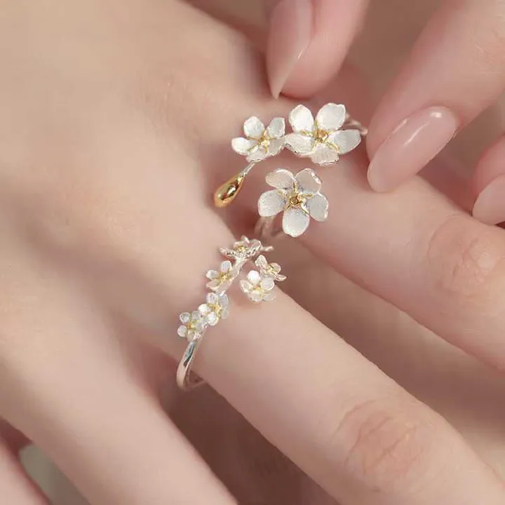 Two-piece set Three-dimensional flowers Silver camellia ring Open ring Medieval vintage camellia ring