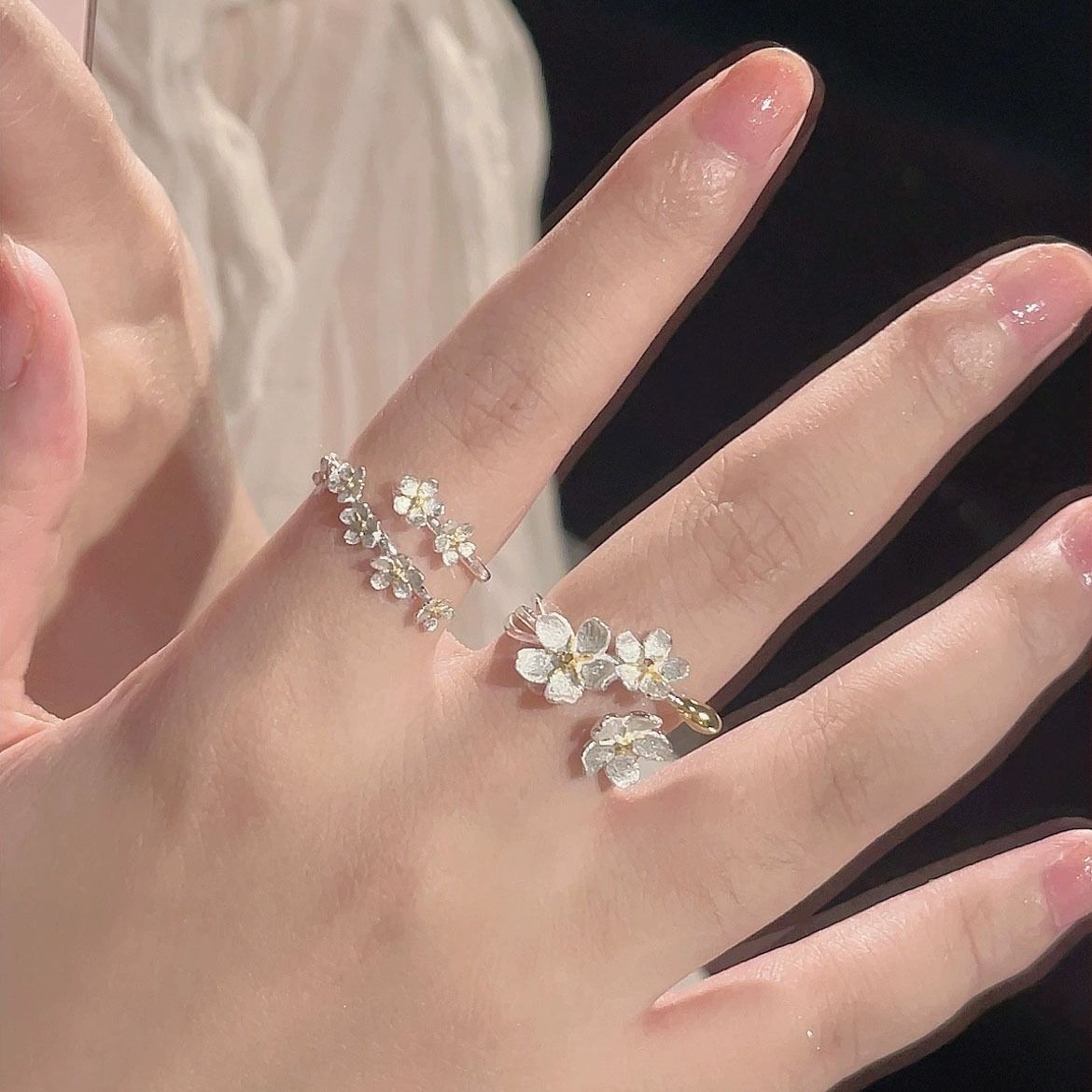 Two-piece set Three-dimensional flowers Silver camellia ring Open ring Medieval vintage camellia ring