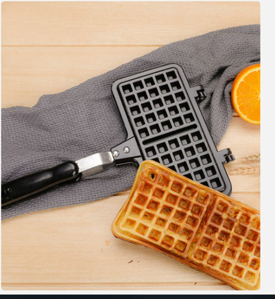 Non Stick Waffle pan，Waffle Maker,Food Mold Pot, with Insulated Handle，Non-Stick Plates, Easy Clean, Suitable for Making Waffles of Various Flavors