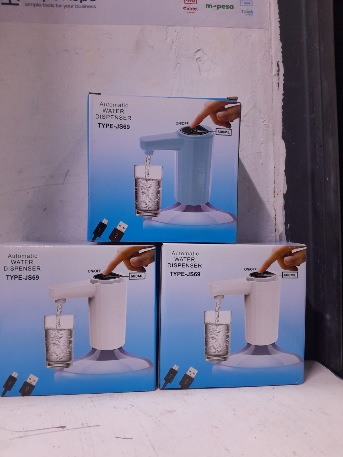 Rechargeable automatic water dispenser 
Model JS69