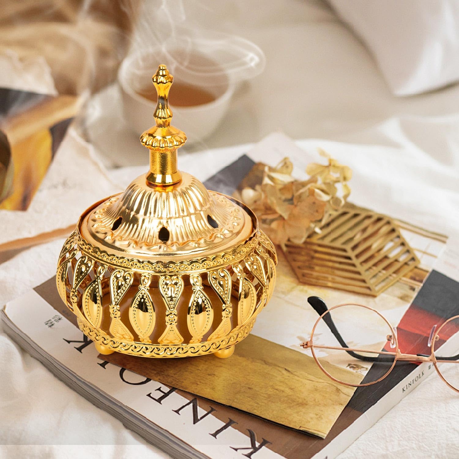 Golden Incense Holder, Frankincense Charcoal Incense Resin Stand, Bakhoor Incense Burner, Ideal for Aromatherapy Yoga Spa, Home Christian Church Censer