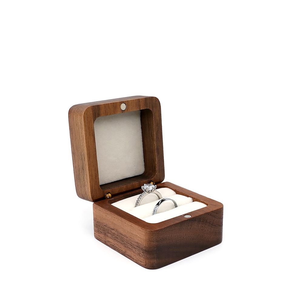 Proposal wooden jewelry box small portable Rings, stud earrings, pendants, mini accessories Product storage box
