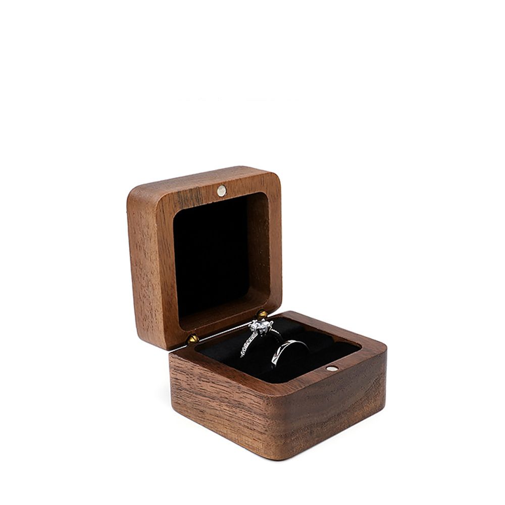 Proposal wooden jewelry box small portable Rings, stud earrings, pendants, mini accessories Product storage box