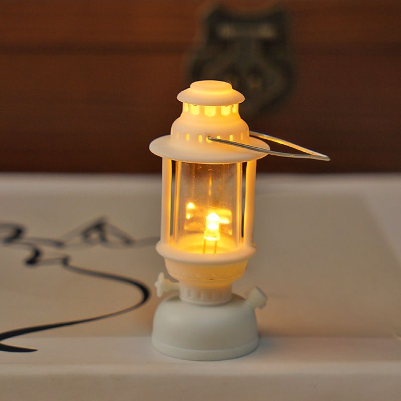 Mini Retro Simulated Night Light, LED Electronic Candle Light, Portable Lantern, Decorative Ambience Hanging Ornament, Desktop Decoration Ornament