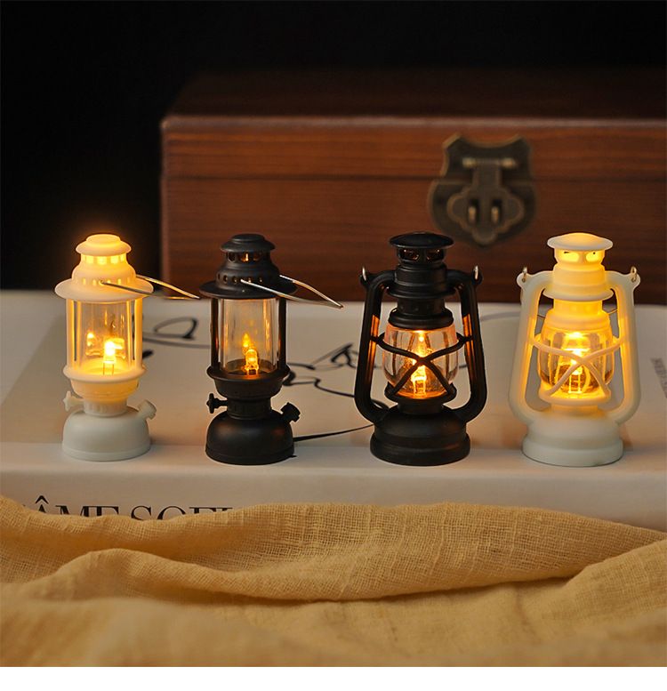 Mini Retro Simulated Night Light, LED Electronic Candle Light, Portable Lantern, Decorative Ambience Hanging Ornament, Desktop Decoration Ornament