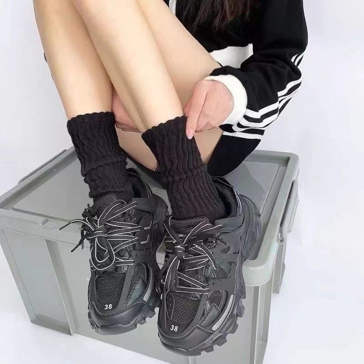 3 pairs Japanese ins Internet celebrity thin high-value solid color men and women versatile jk trend personality medium tube stacking socks