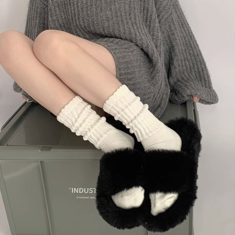 3 pairs Japanese ins Internet celebrity thin high-value solid color men and women versatile jk trend personality medium tube stacking socks