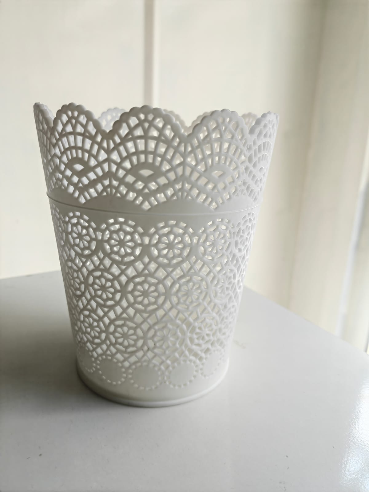 MAKEUP BRUSH HOLDER ORGANIZER - STORAGE CUP CONTAINERS FOR VANITY, DESK, COUNTERTOP, PEN HOLDER FOR DESK, ROUND CONTAINER WHITE PINK LIGHT GREEN AND DARK GREEN