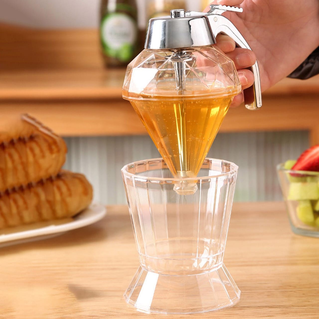ACRYLIC HONEY DISPENSER WITH STAND HONEY COMB SHAPED HONEY POT, SYRUP AND SUGAR JAR POT, NO DRIP HONEY DISPENSER WITH HIGH CAPACITY HONEY POURER DISPENSER
