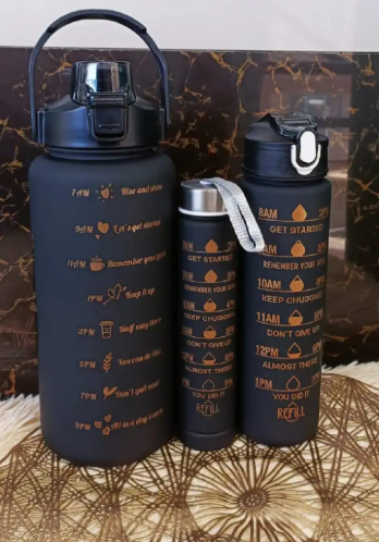 KipFit 3-in-1 Set Water Bottle Motivational Sports Leakproof Bottle (Black).3 piece set of super capacity, press the spring cover and open the cover with one button, convenient and fast. Edible si