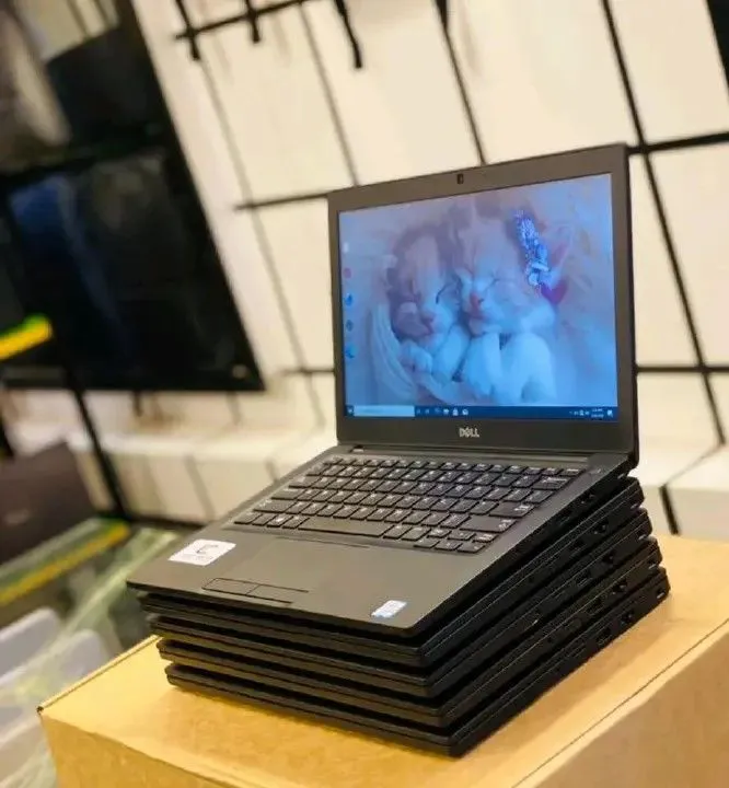 Refurbished Dell Latitude 7280 INTEL CORE i5 - 6300U 6th Generation @ 2.60GHz | 8GB RAM | 256GB SSD | Refurbished Laptop Computer | Notebook | Windows 11 and Office Installed |