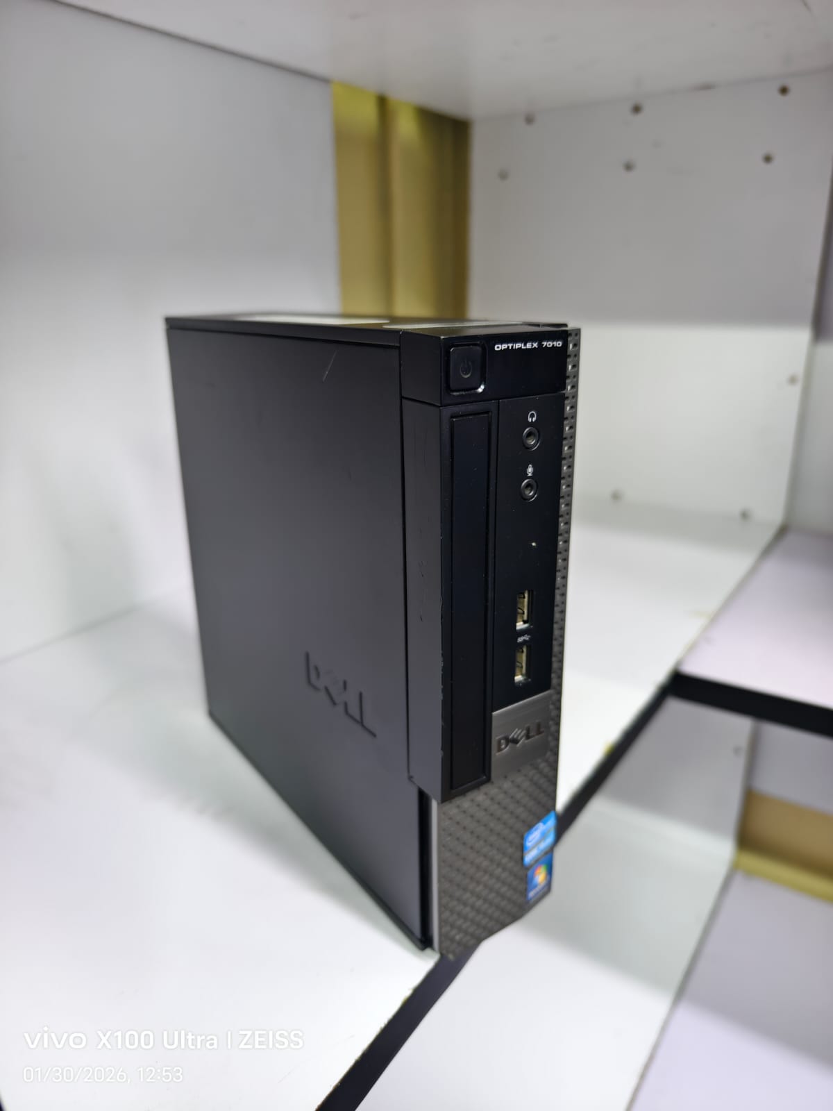 ( FULL SET with 17.5'' monitor ) Refurbished Dell OptiPlex 790/7010/3010 SFF Desktop Computer PC Intel Quad-Core i3 - 2400 3.4GHz, 4GB DDR3 500GB HDD HDMI DVD Windows 10 Pro 64-bit