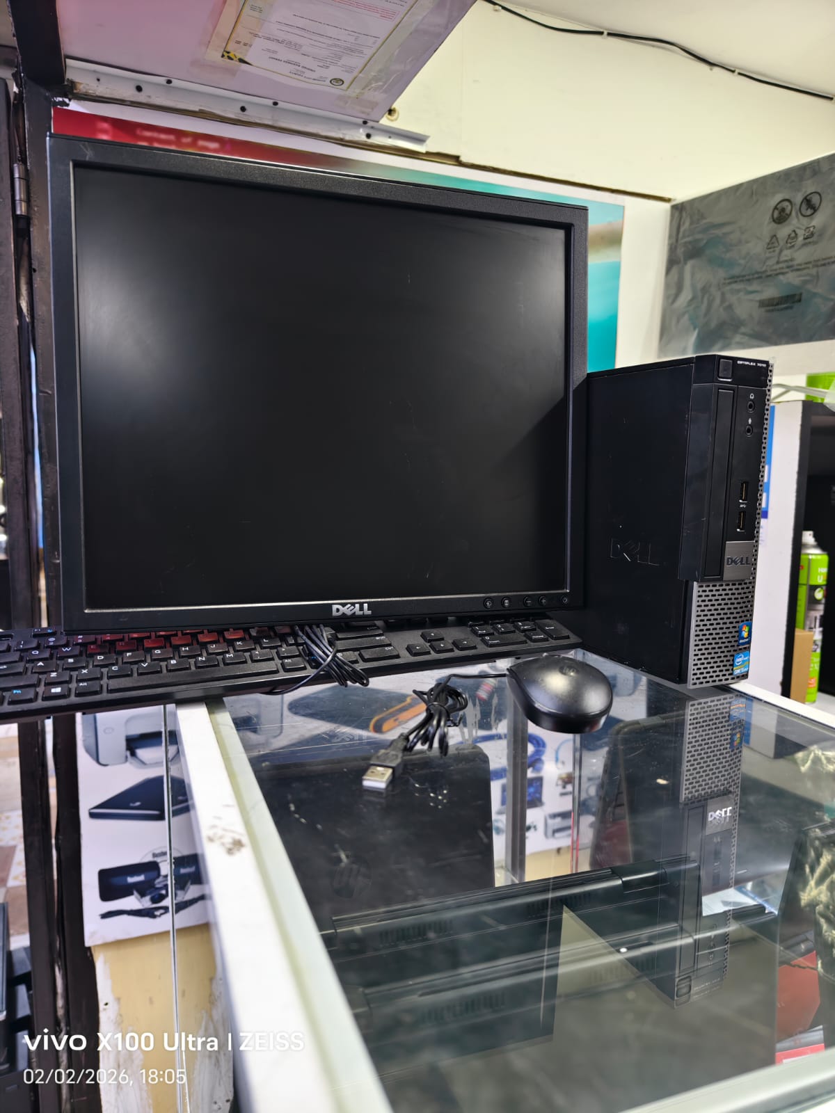 ( FULL SET with 17.5'' monitor ) Refurbished Dell OptiPlex 790/7010/3010 SFF Desktop Computer PC Intel Quad-Core i3 - 2400 3.4GHz, 4GB DDR3 500GB HDD HDMI DVD Windows 10 Pro 64-bit