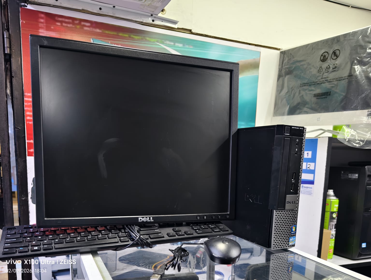 ( FULL SET with 17.5'' monitor ) Refurbished Dell OptiPlex 790/7010/3010 SFF Desktop Computer PC Intel Quad-Core i3 - 2400 3.4GHz, 4GB DDR3 500GB HDD HDMI DVD Windows 10 Pro 64-bit