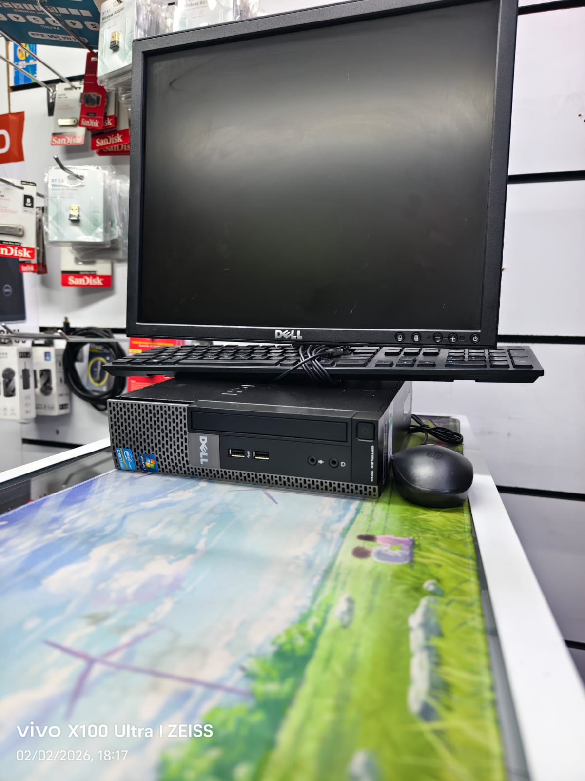 ( FULL SET with 17.5'' monitor ) Refurbished Dell OptiPlex 790/7010/3010 SFF Desktop Computer PC Intel Quad-Core i3 - 2400 3.4GHz, 4GB DDR3 500GB HDD HDMI DVD Windows 10 Pro 64-bit