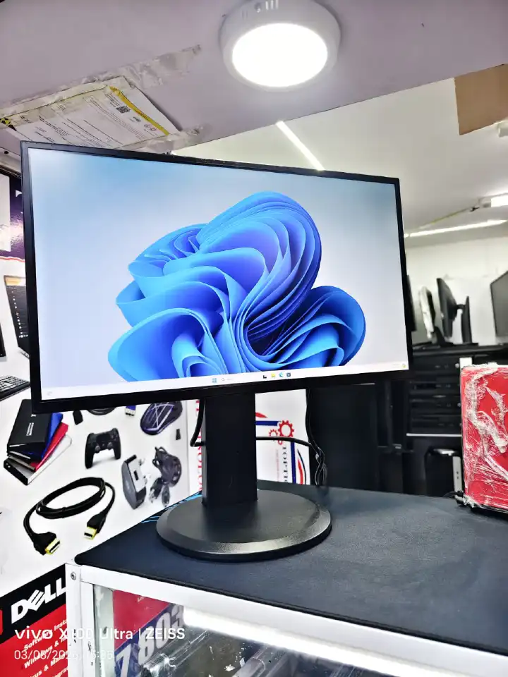 iiyama ProLite E2410HDS 24-Inch Full HD WIDESCREEN Monitor – 1920x1080 LED Display, DVI/HDMI/VGA, Fast 2ms Response Time – Energy Efficient Office WITH FREE HDMI AND POWER CABLE AND INBUILT SPEAKERS