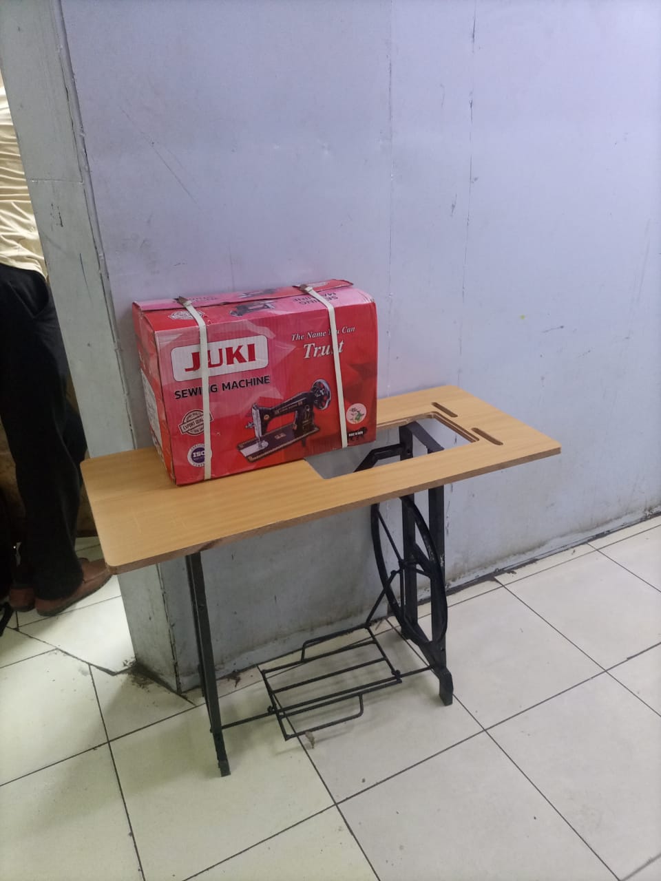 JUKI Manual Sewing Machine with Wooden Table and Iron Stand