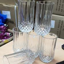 Price drop 📌📌6 pc long Diamond Glasses & CLASSIC WATER JUG ▪ Capacity: 1.3 litres▪ Material: glass