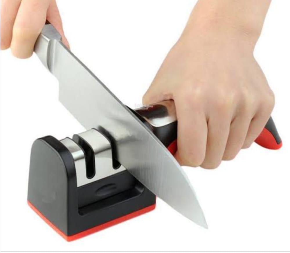 Price drop 📌📌- OFFER ON  2 KNIVES AND 2 STGE KNIFE SHARPENER