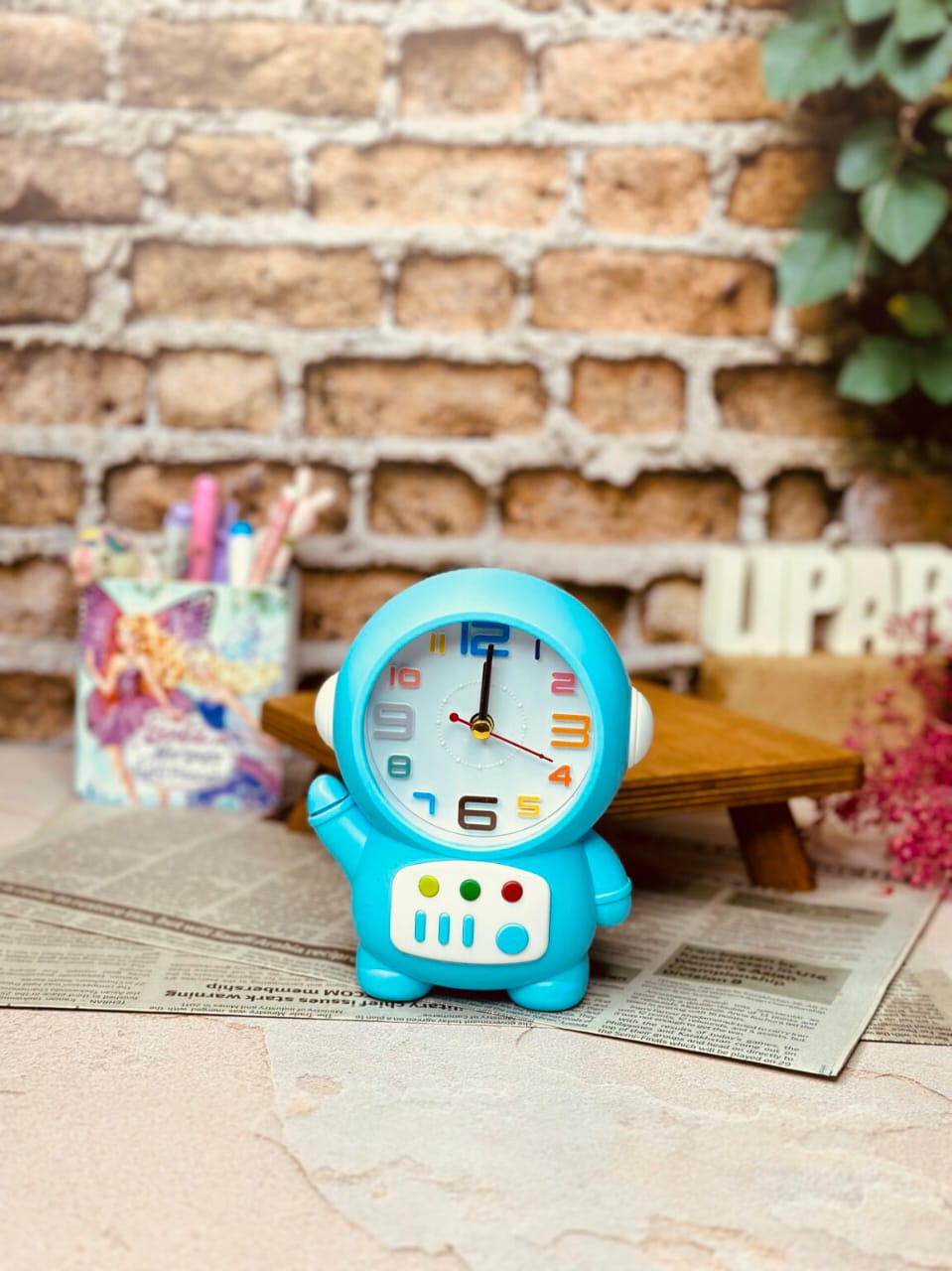 Creative Astronaut Student Bedside Alarm Clock, Personalized Craft alarm Clock, Kids alarm clock, back to school kids alarm clock, Living Room Bedroom Study Room Decoration