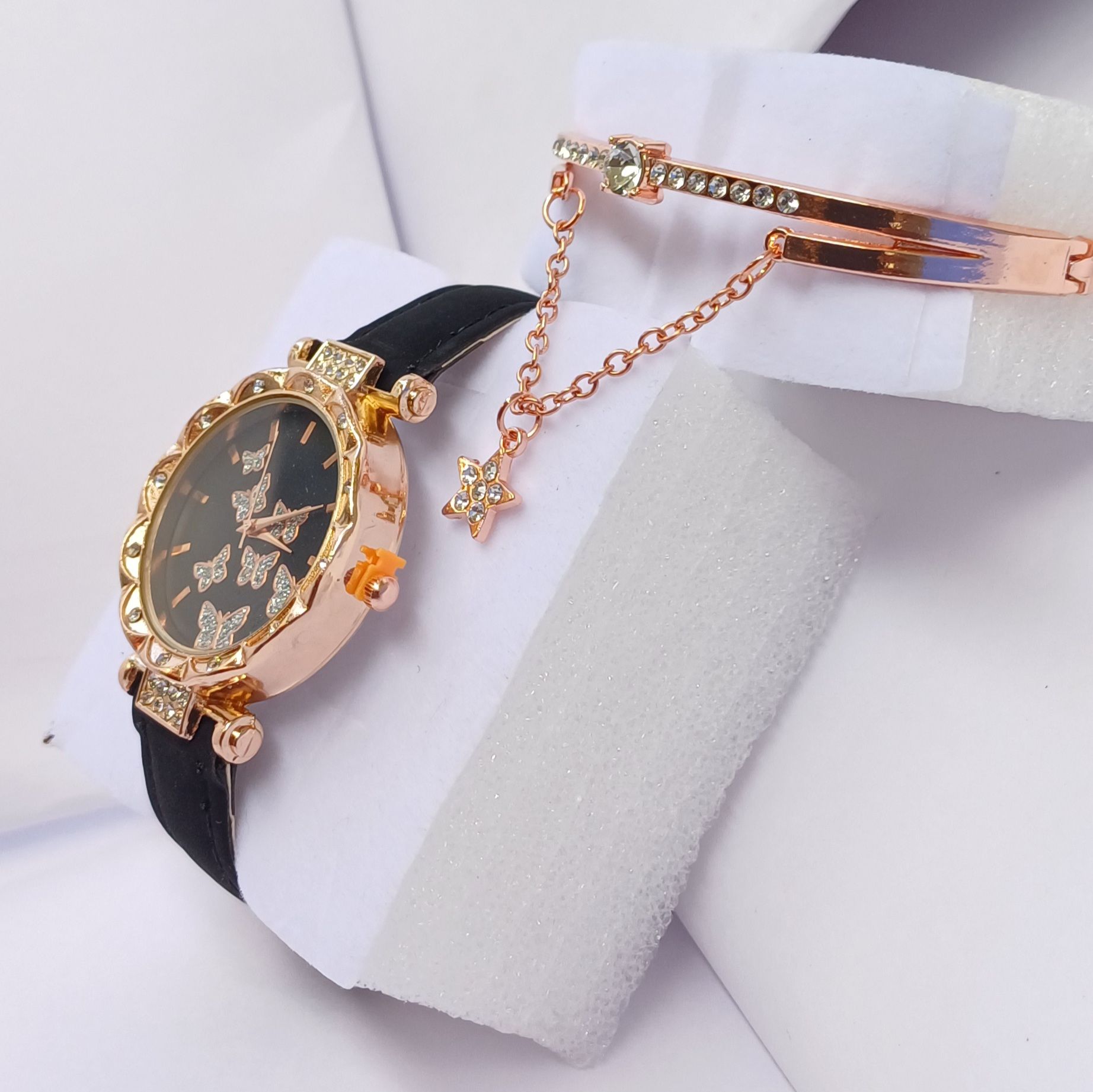 Luxury Women Quartz Watches Bracelet Set For Ladies Lady Watch Wristwatches Female Watches Wrist Watch Fashion Iced Watches Gift