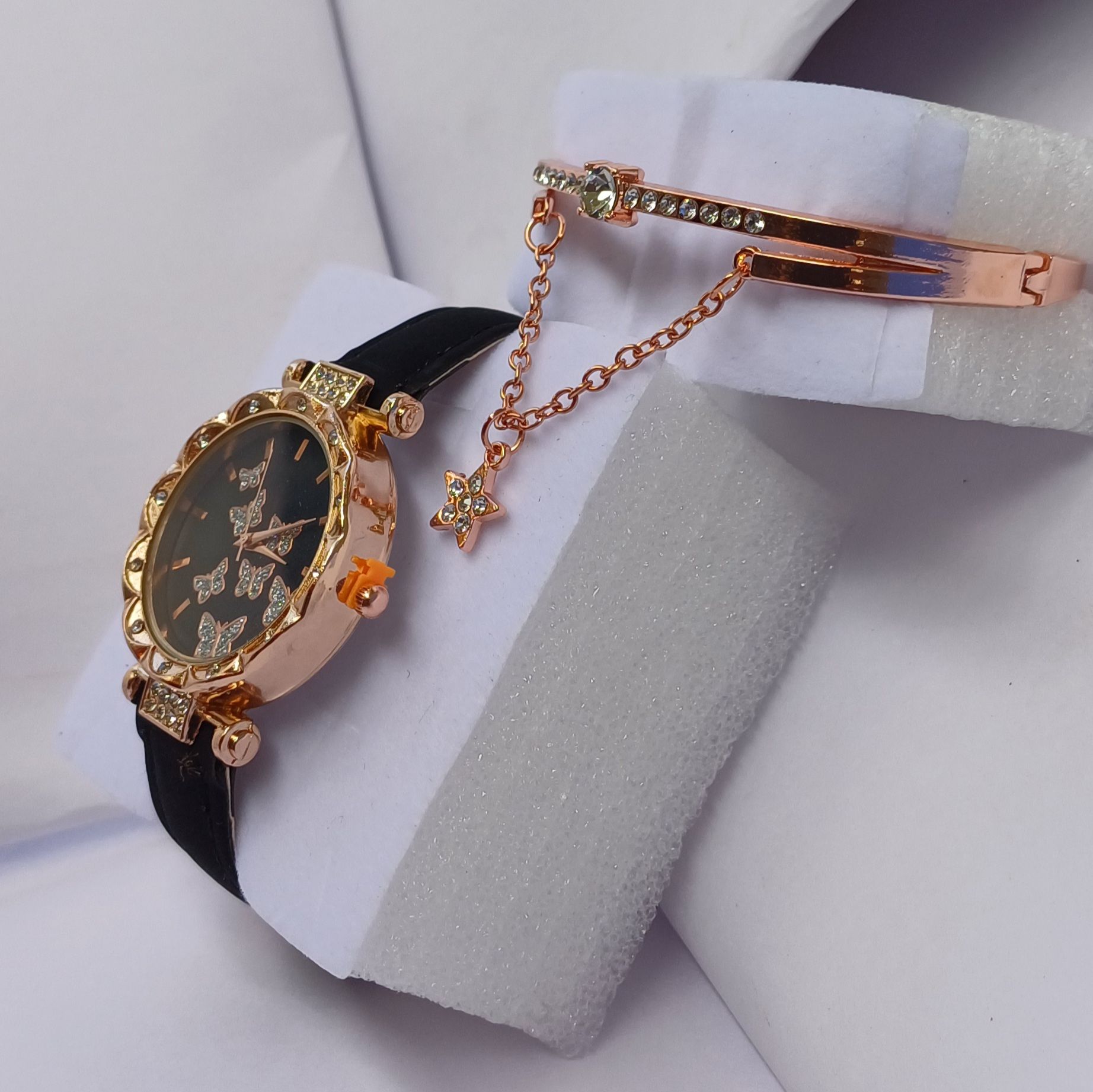 Luxury Women Quartz Watches Bracelet Set For Ladies Lady Watch Wristwatches Female Watches Wrist Watch Fashion Iced Watches Gift