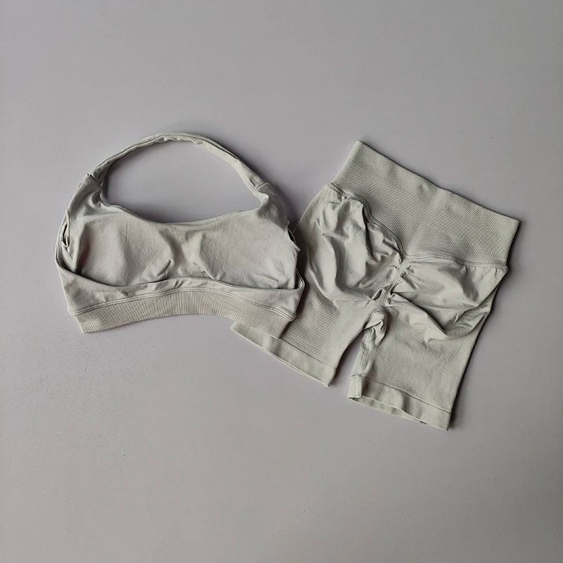 2Pcs/set pact Shorts Set Seamless Yoga Set Workout Scrunch Shorts Sets Halter Sports Bra Scrunch Shorts Fitness Clothes Gym Suit Halter Neck Beautiful Back High Waist Peach Sports Bras Shorts Suit