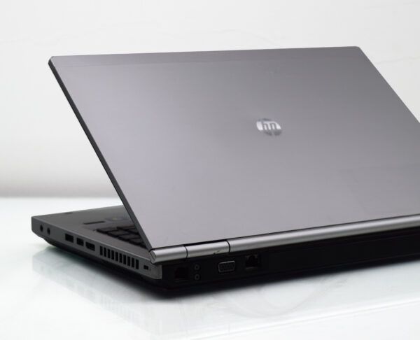 Hp EliteBook 8460p intel core i5 4Gb Ram 500GB HDD