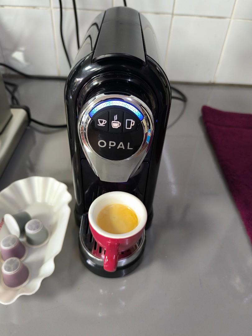 Brand New Opal Nespresso Compatible
Coffee Machine. Model No. OPALO1. 220-240V~50Hz/60Hz 1260W.
Batch No.0227