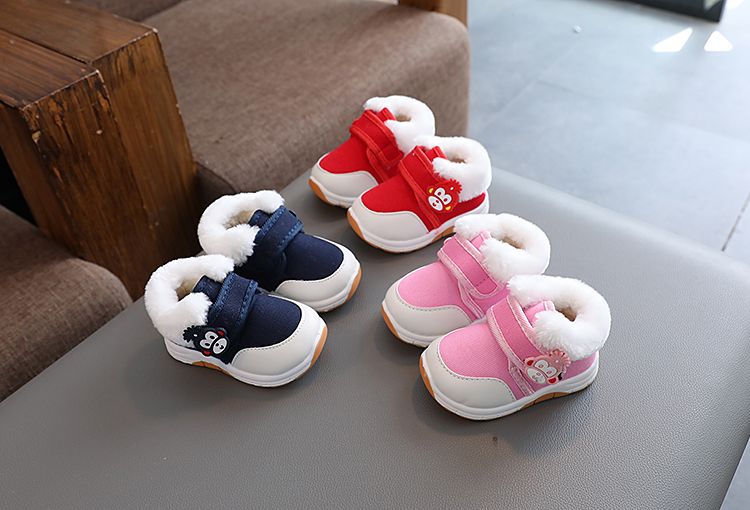Baby Plush Baby Shoes Indoor cotton shoes for autumn and winter warmth Classic Floor Boots