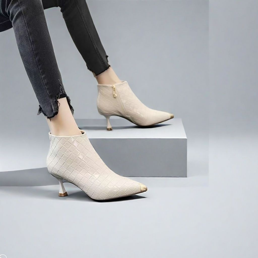 Fashion and sexy ankle boots, women's high heels, autumn and winter thin heels, rivet boots, pointed fashion short boots