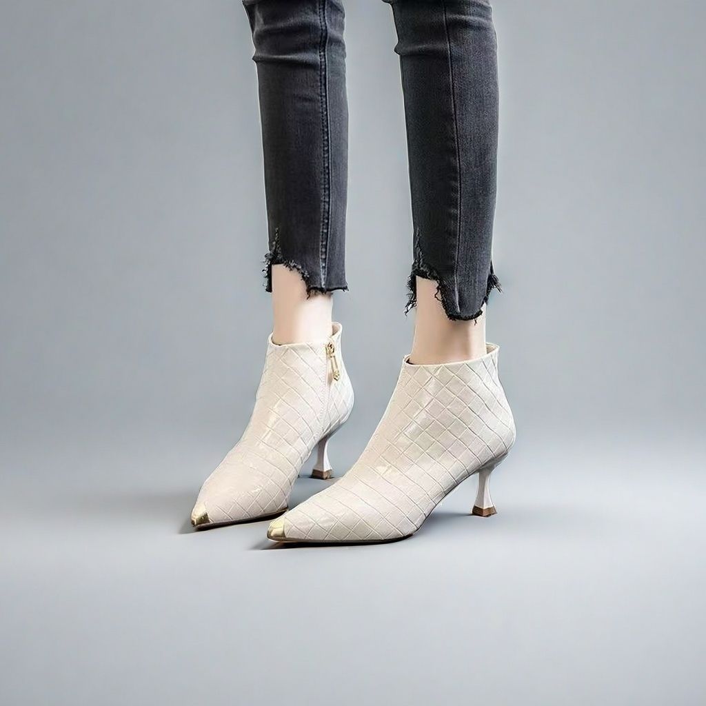 Fashion and sexy ankle boots, women's high heels, autumn and winter thin heels, rivet boots, pointed fashion short boots