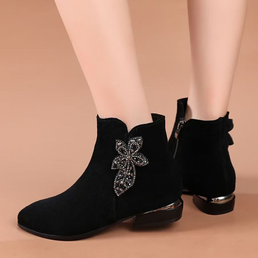 Short boots for women, autumn and winter new, plush soft leather boots round toe, spring and autumn low heel, women single boots