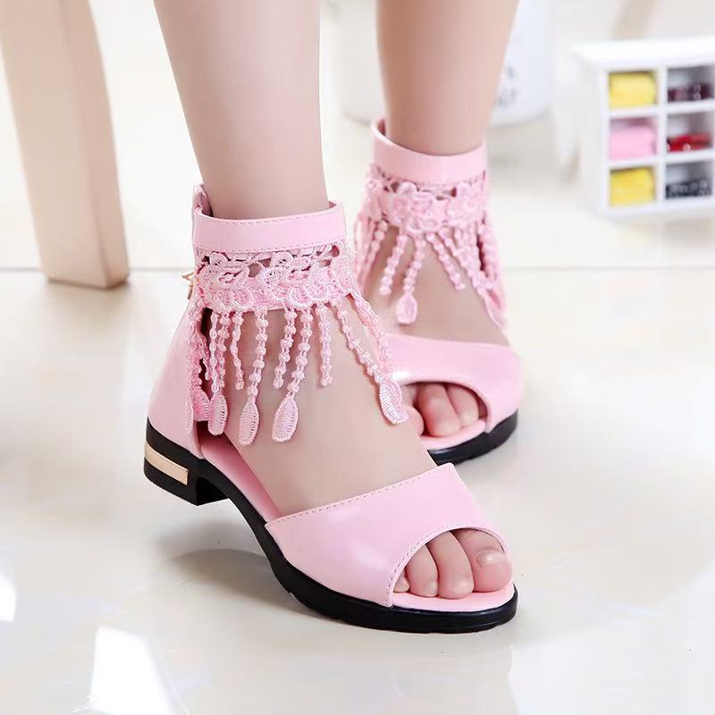 Girls' sandals summer 2025 new fashion children's Korean version princess shoes for middle and large children soft sole student Roman shoes
