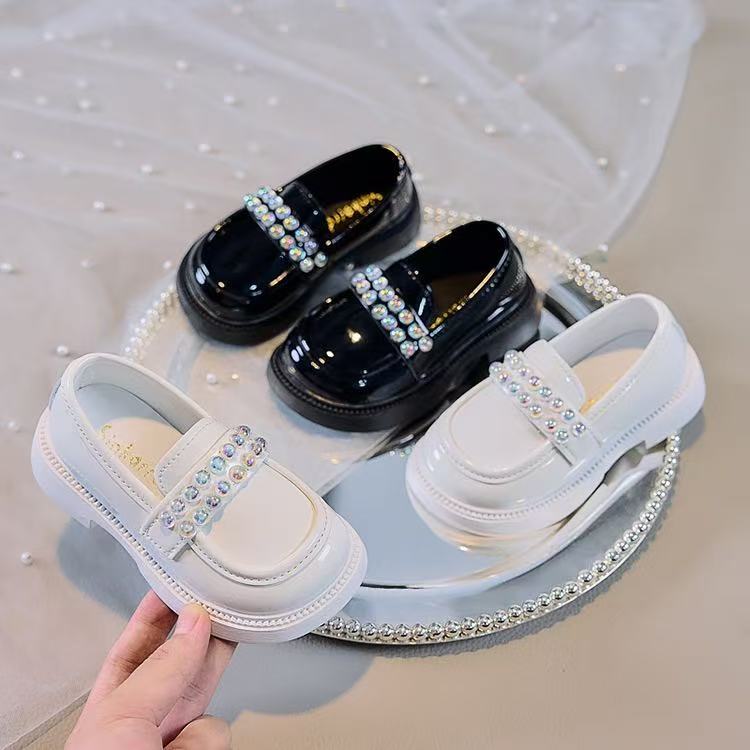 Girls' leather shoes 2025 autumn new style children's baby performance shoes British girl anti-slip black princess shoes