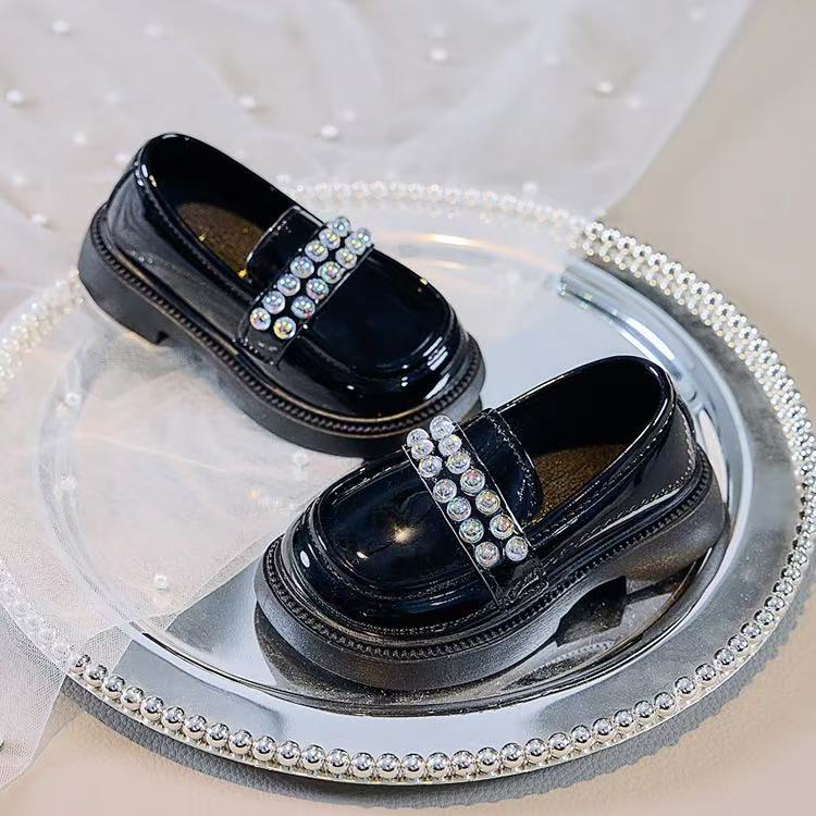 Girls' leather shoes 2025 autumn new style children's baby performance shoes British girl anti-slip black princess shoes