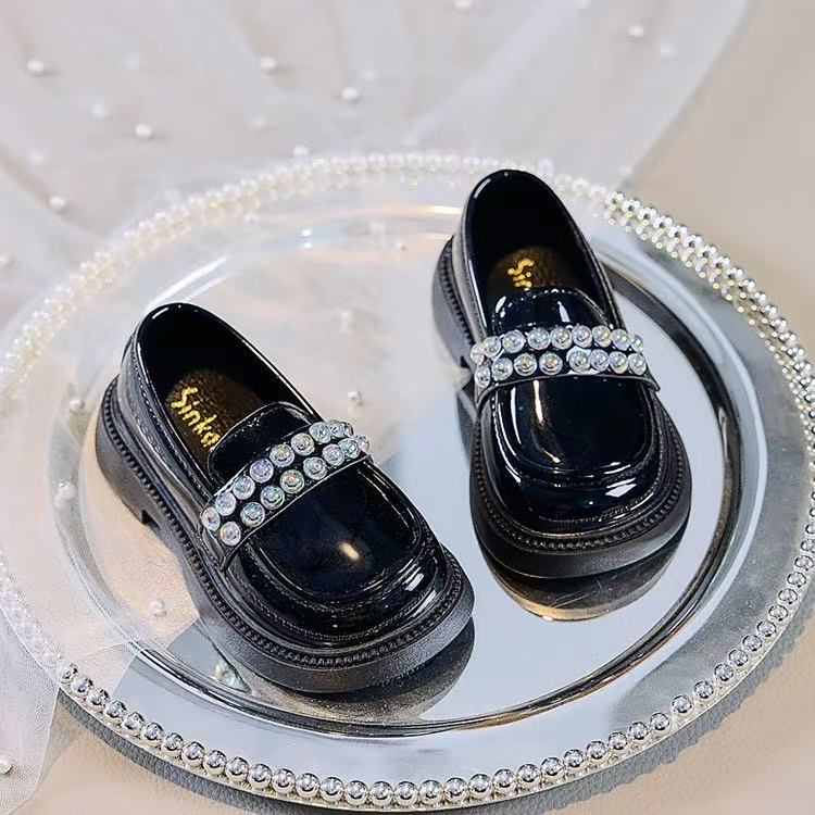 Girls' leather shoes 2025 autumn new style children's baby performance shoes British girl anti-slip black princess shoes