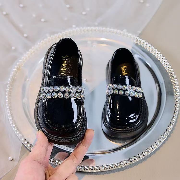 Girls' leather shoes 2025 autumn new style children's baby performance shoes British girl anti-slip black princess shoes