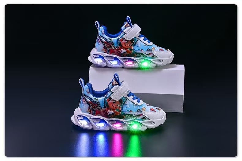 Spring and autumn new children's sports shoes leather surface LED luminous children's shoes sports casual shoes