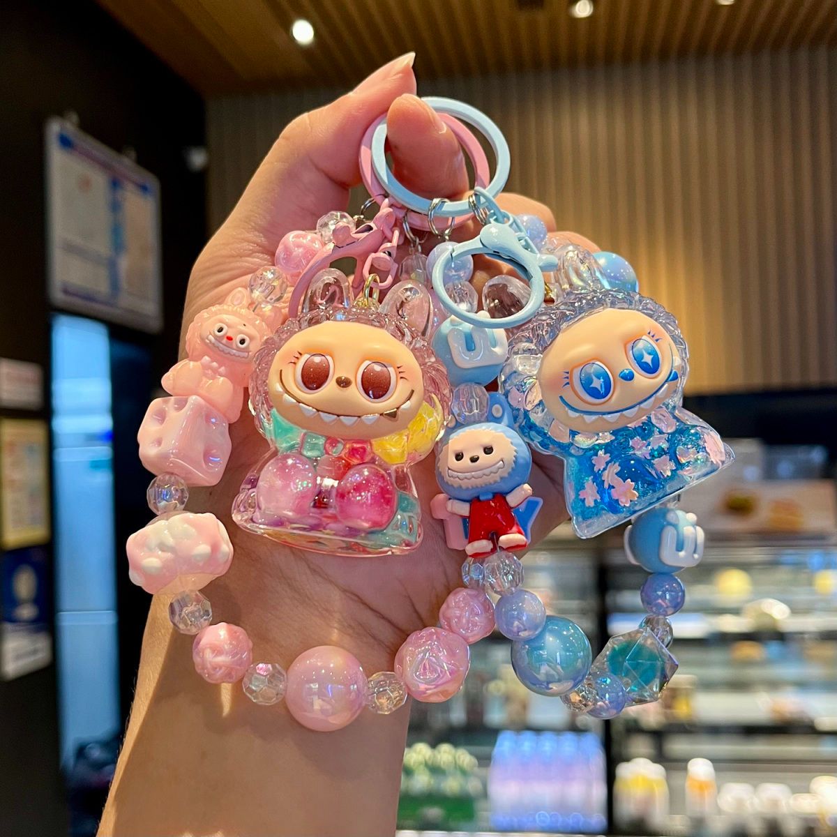 【 Hot Selling in Store 】 New Cartoon Phone Chain Keychain Sparkles Cute Labu Bag Hanging Decoration Couple Gift Oil filled Doll Cute
