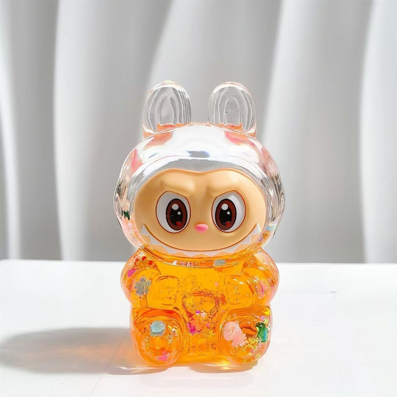 【 3300+people purchase within a week 】 New Labu Cute Oil Flowing Sand Flash Ornament Super Cute Explosive Flash Cartoon Gift Ornament Perfect for Girlfriend